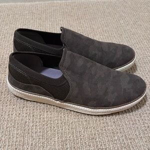 Women’s Slip-On Camo Suede Shoes - 8.5